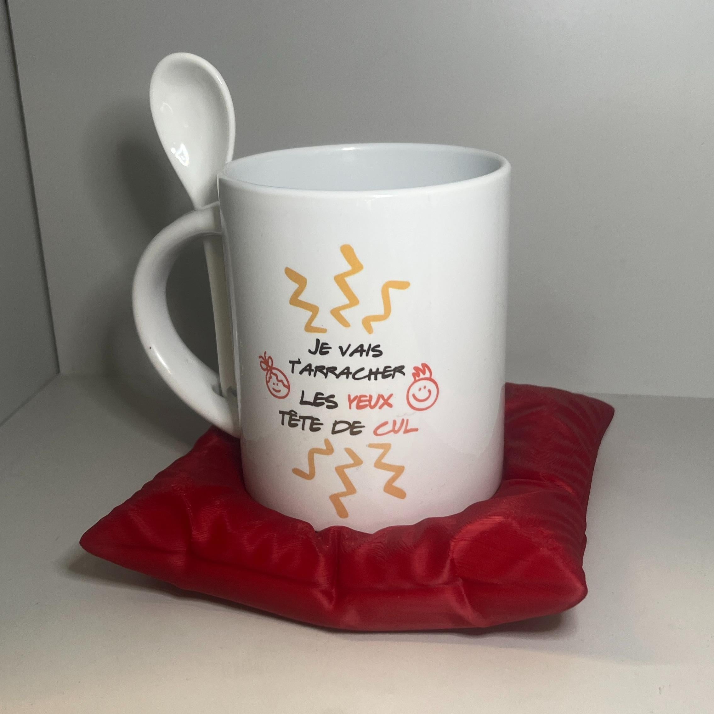 Mug Vintage 'Je vais t arracher les yeux tête de cul' Design Élégant et Finition de Haute Qualité Idéale pour les Collectionneurs ou Cadeau Unique